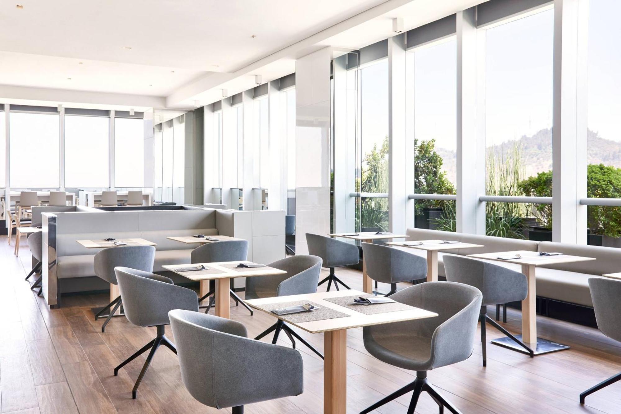 Ac Hotel By Marriott Santiago Cenco Costanera Eksteriør billede